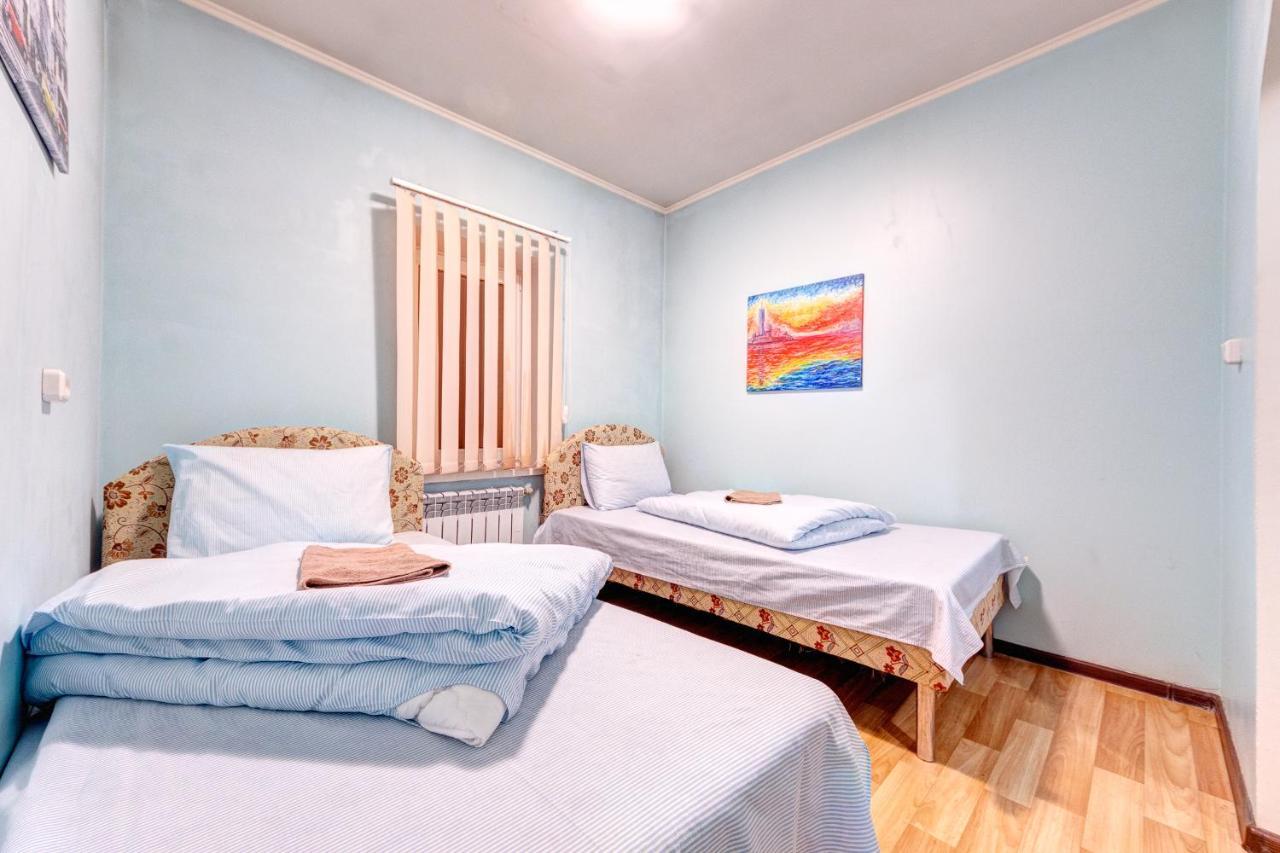 Hotel Zvezda Kijów Zewnętrze zdjęcie