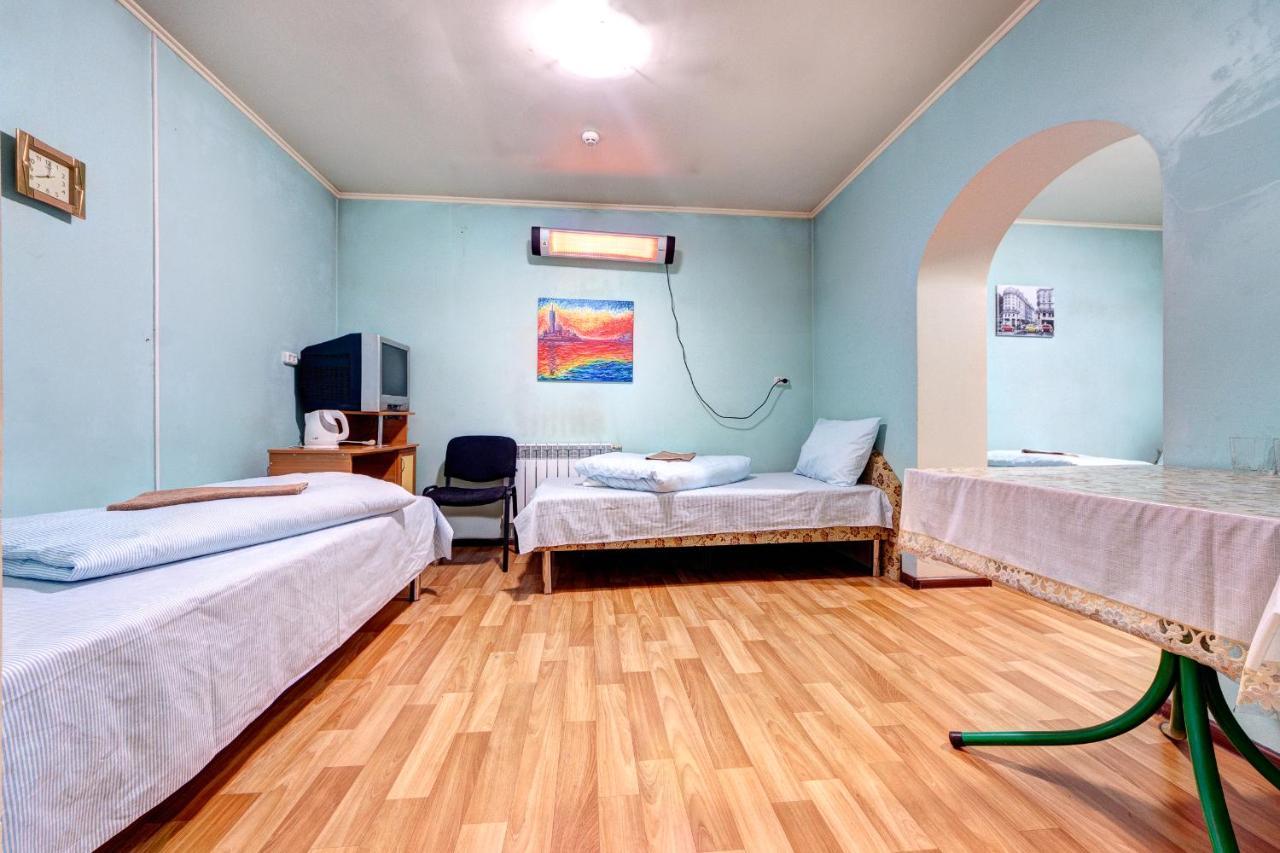 Hotel Zvezda Kijów Zewnętrze zdjęcie