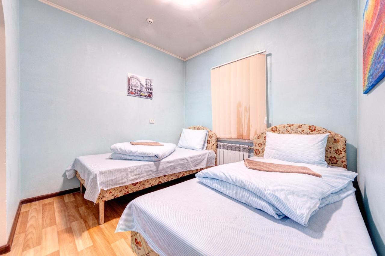 Hotel Zvezda Kijów Zewnętrze zdjęcie