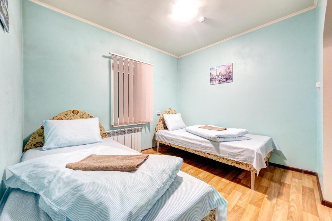 Hotel Zvezda Kijów Zewnętrze zdjęcie