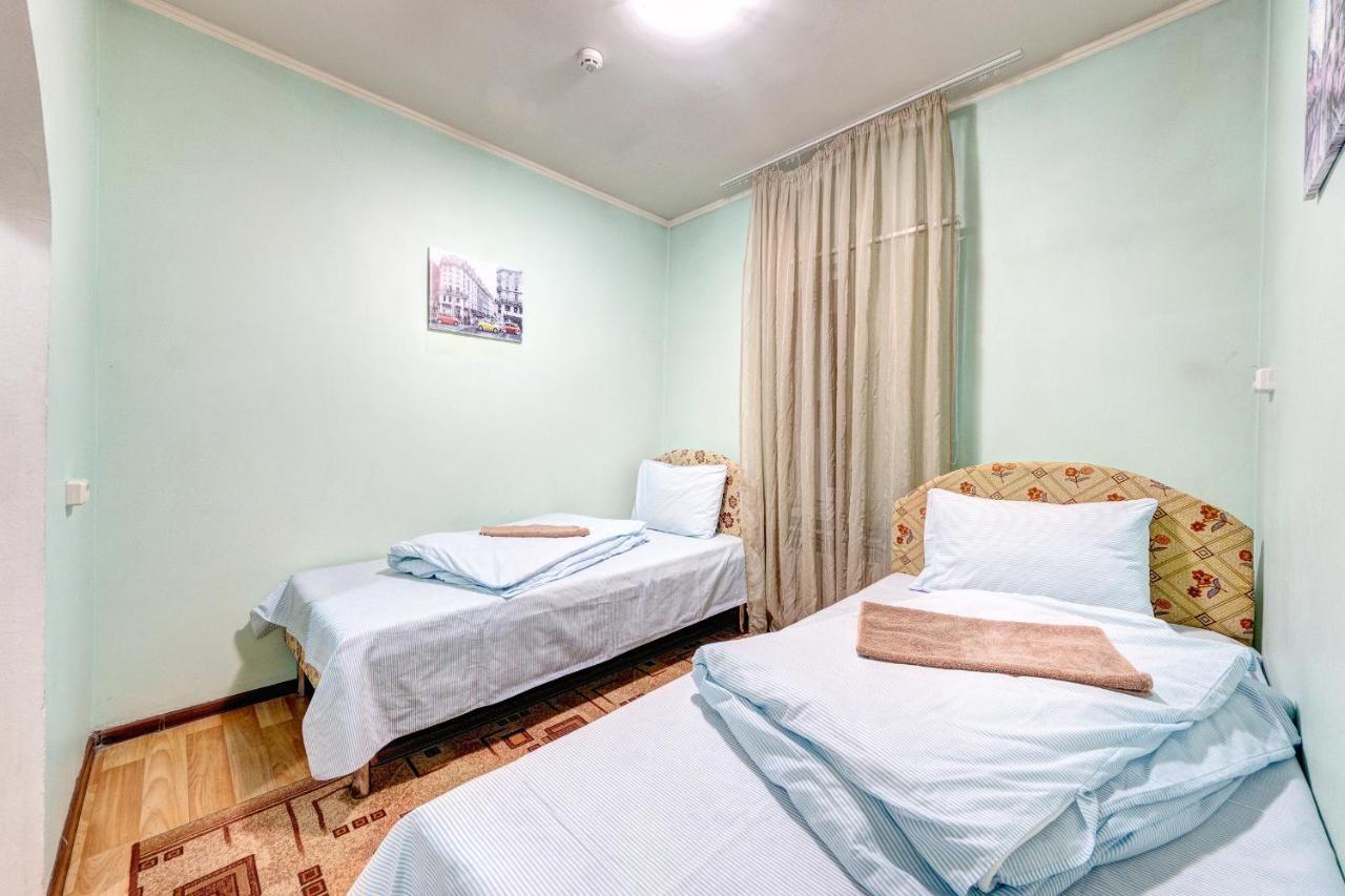 Hotel Zvezda Kijów Zewnętrze zdjęcie